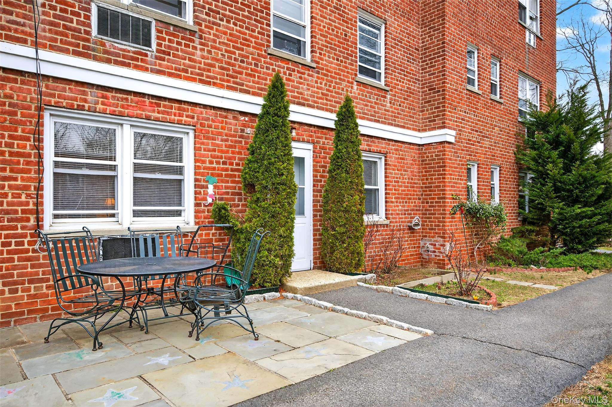 #20 photo, 125 N Washington Avenue, Hartsdale , NY 10530