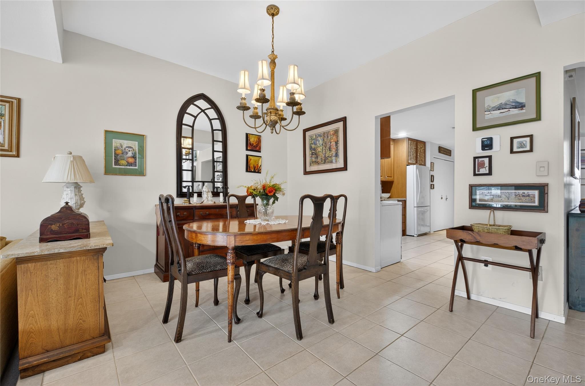 #12 photo, 285 Carriage House Drive, नासाउ काउंटी Jericho , NY 11753