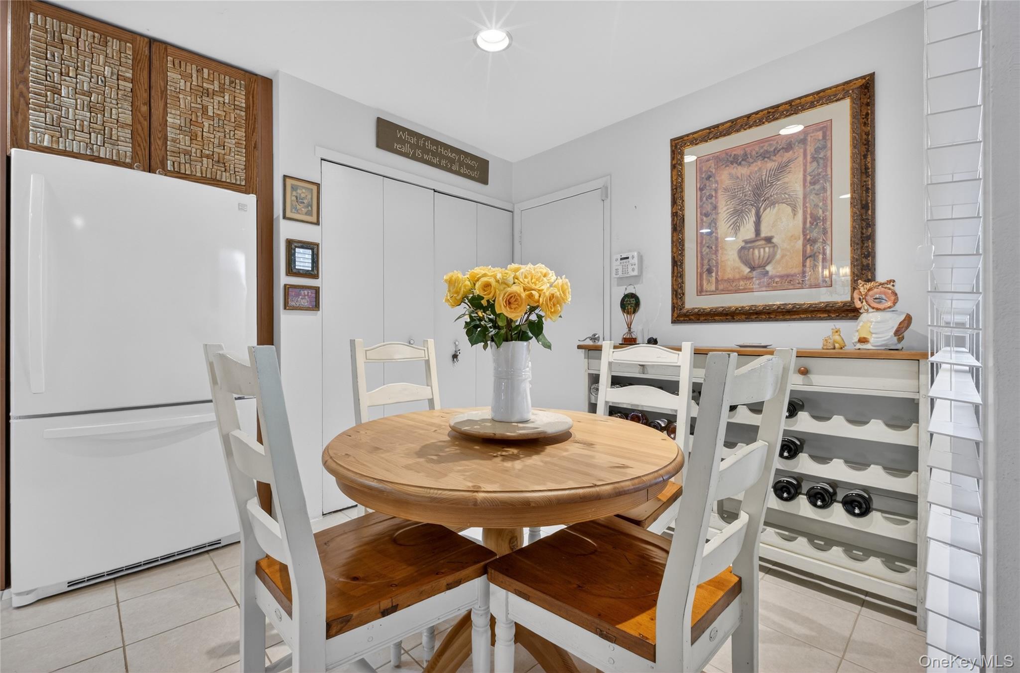 #19 photo, 285 Carriage House Drive, नासाउ काउंटी Jericho , NY 11753