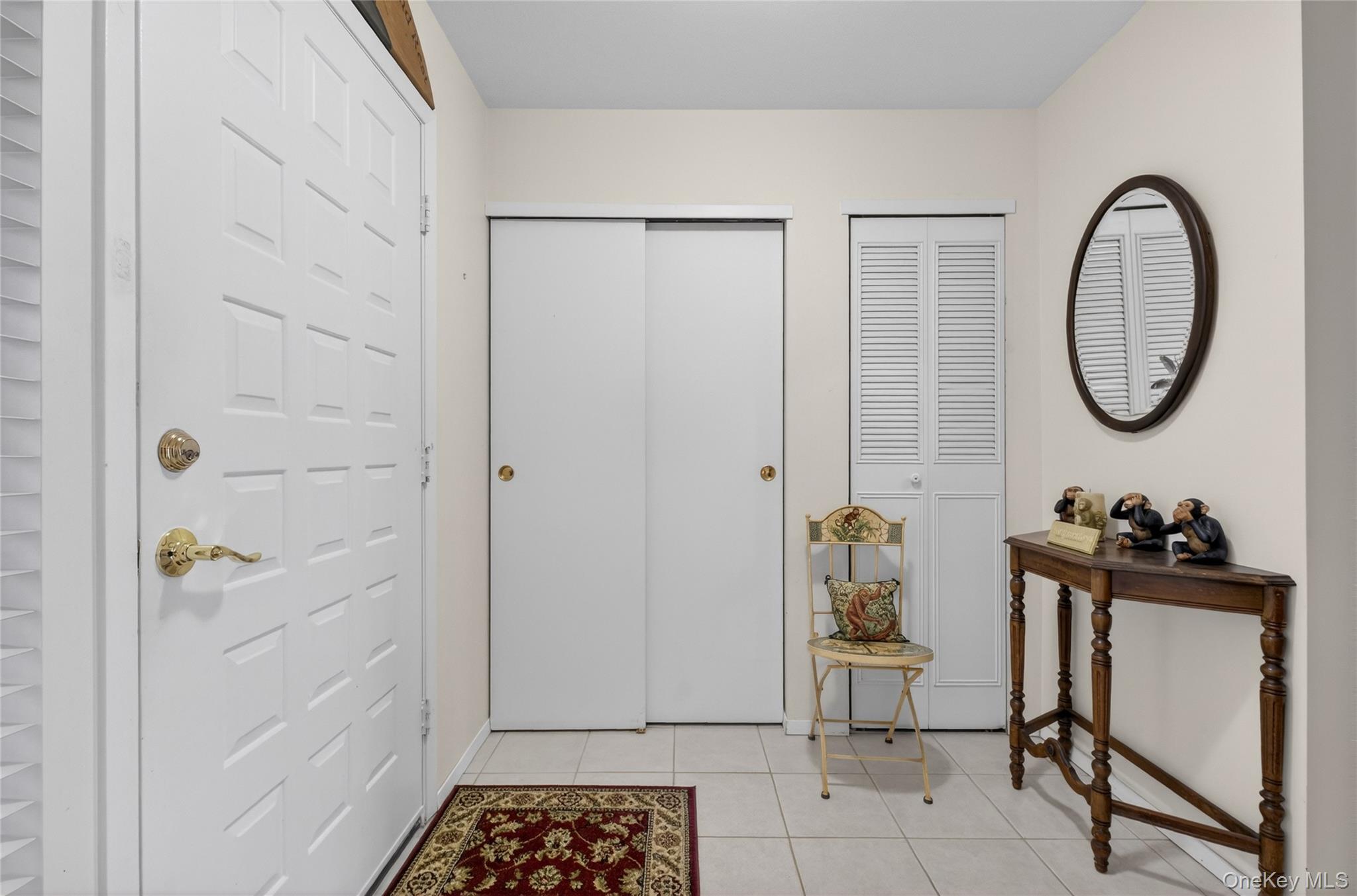 #4 photo, 285 Carriage House Drive, नासाउ काउंटी Jericho , NY 11753