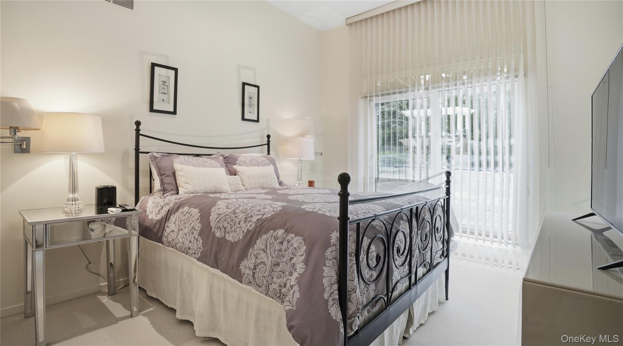 #18 photo, 15 Blueberry Lane, Quogue , NY 11959