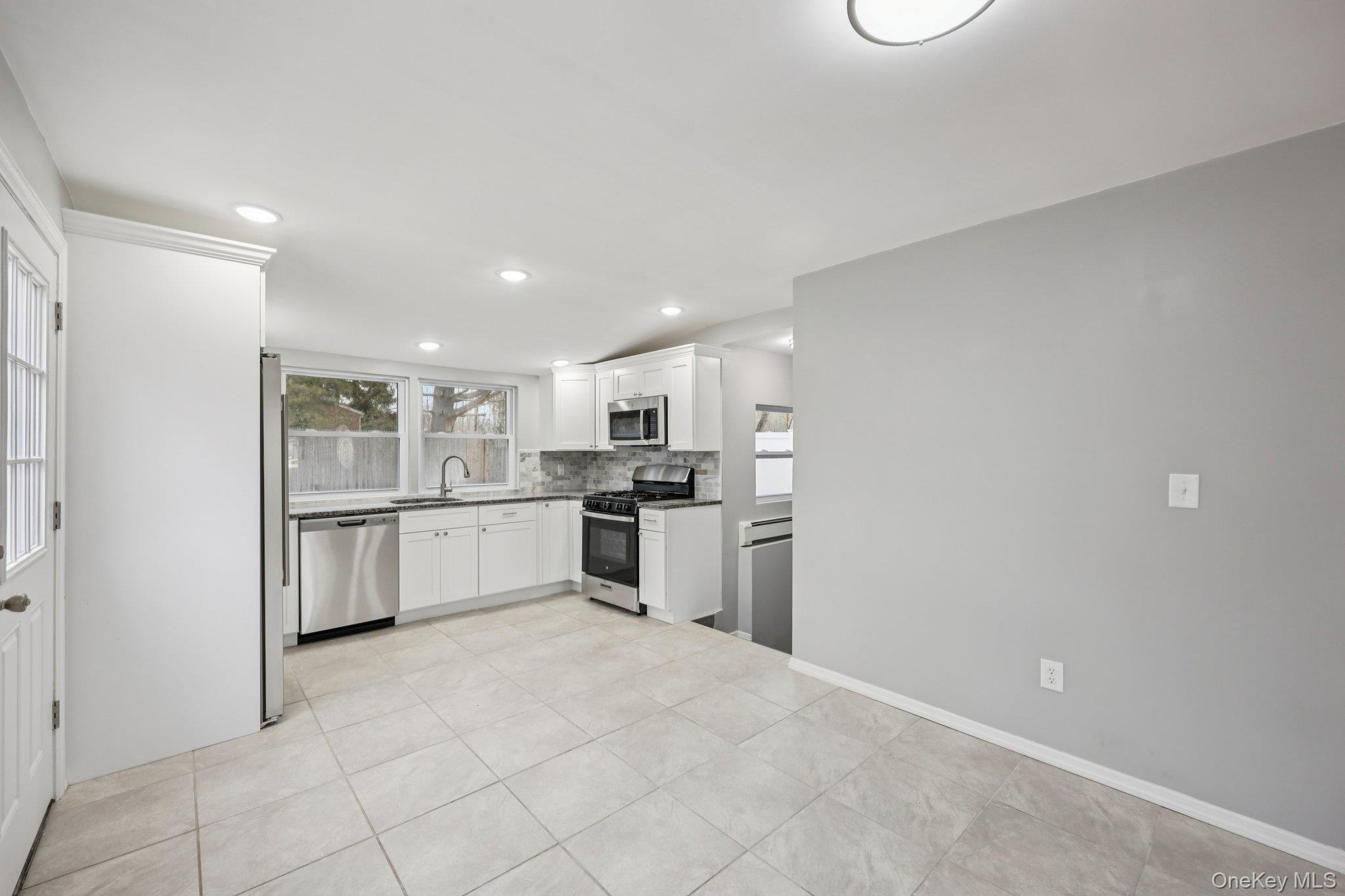 #10 photo, 33 E Cherry Street, Central Islip , NY 11722