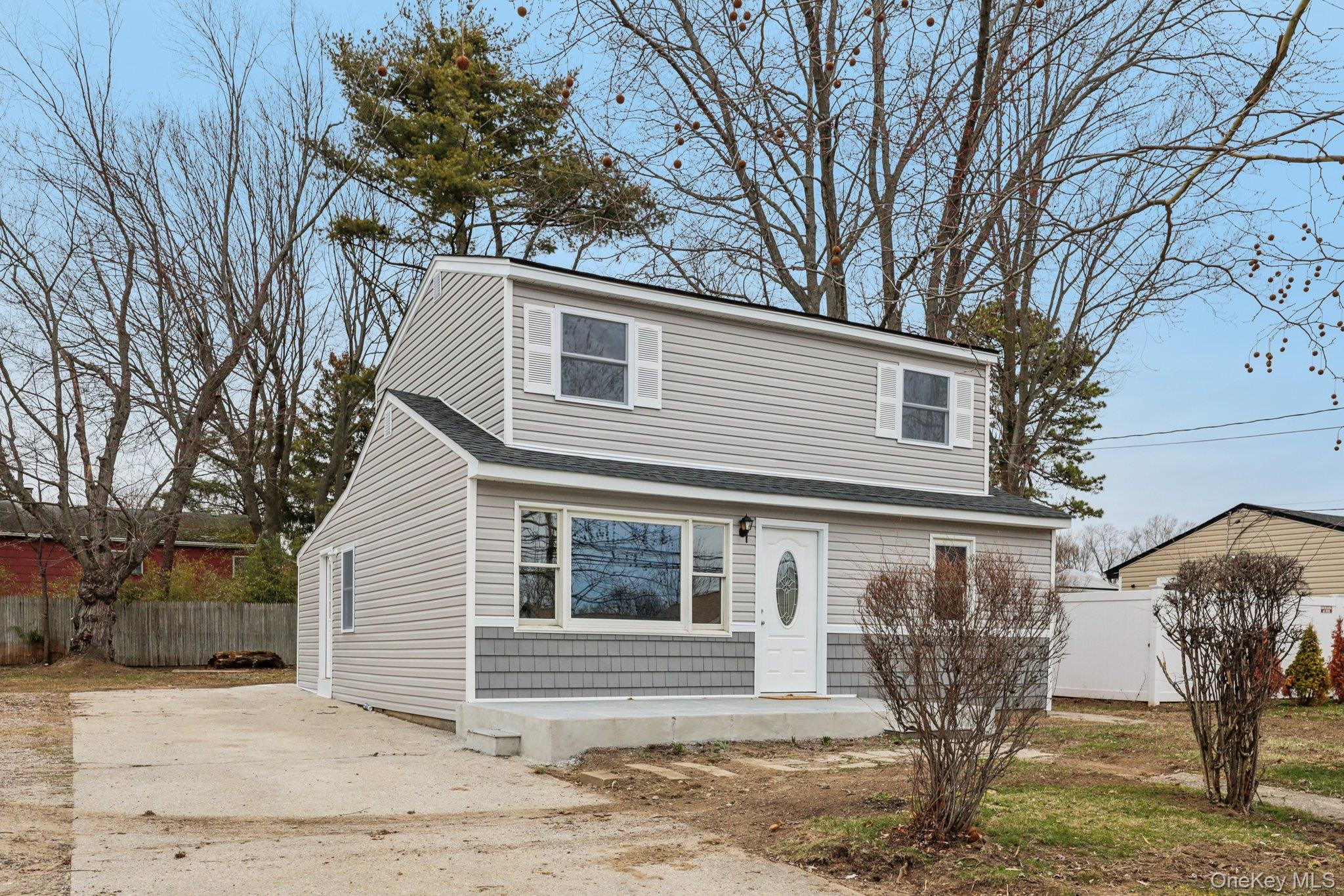#3 photo, 33 E Cherry Street, Central Islip , NY 11722