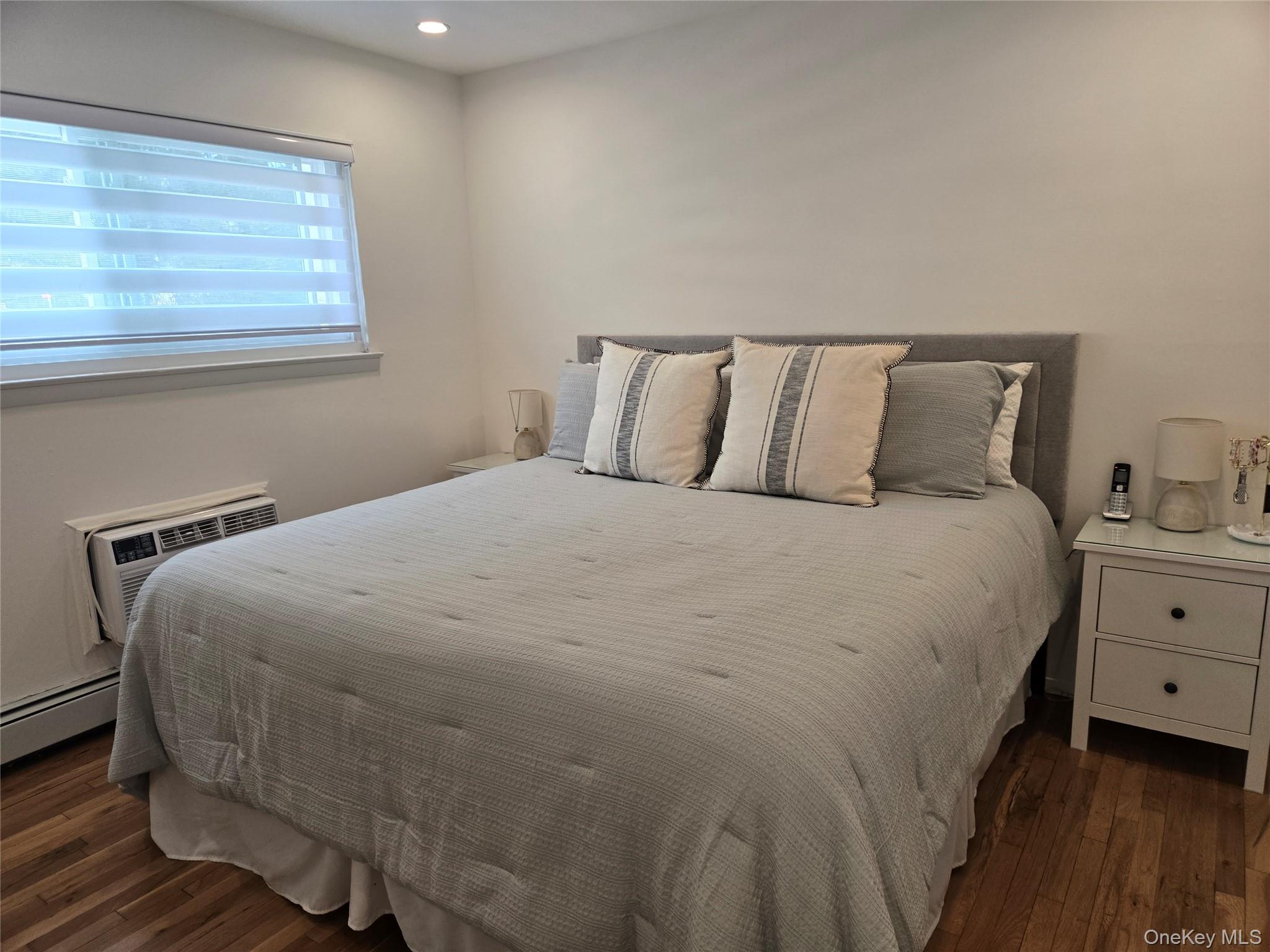 #5 photo, 215 Terry Road, Smithtown , NY 11787