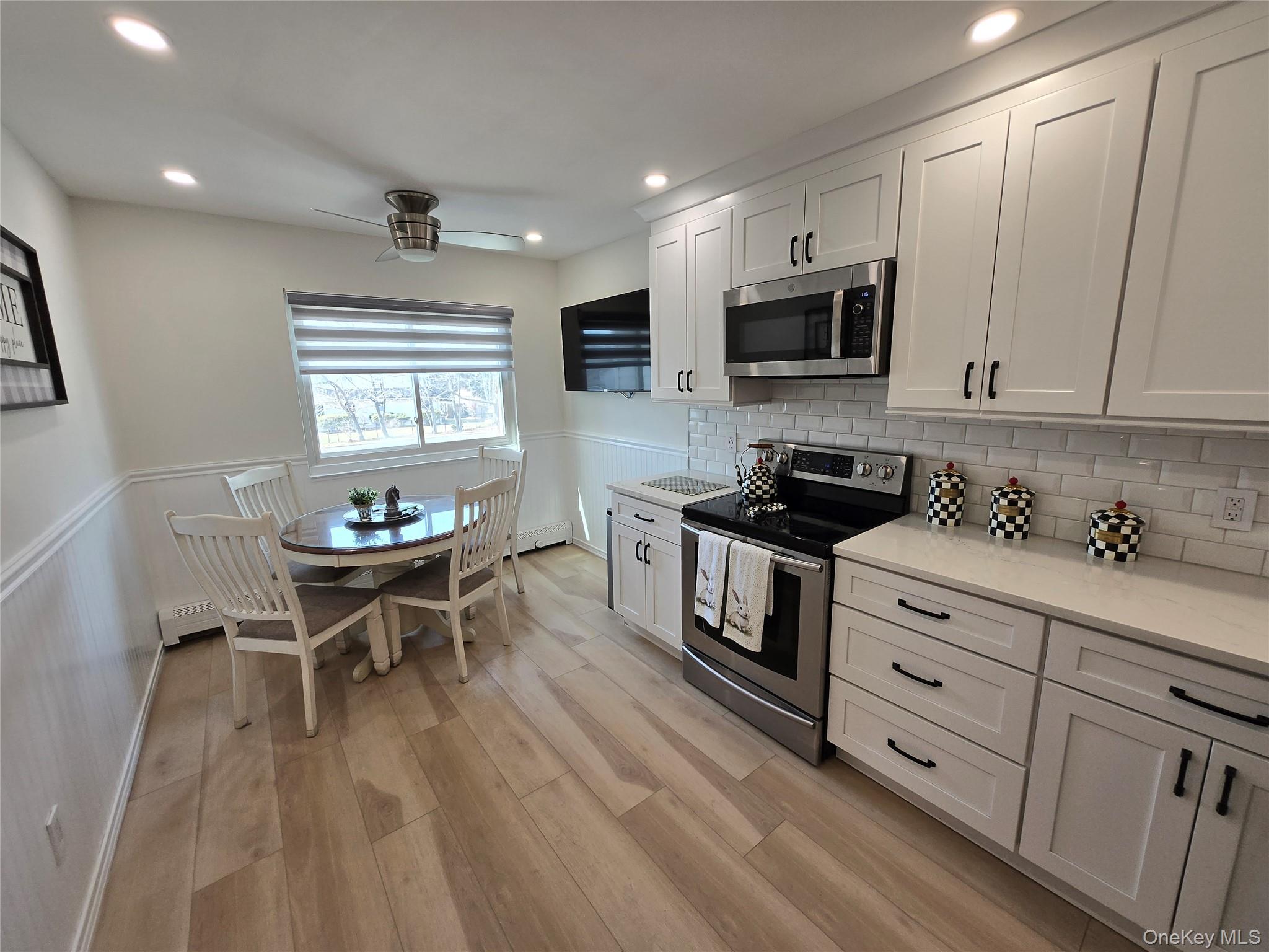 #9 photo, 215 Terry Road, Smithtown , NY 11787