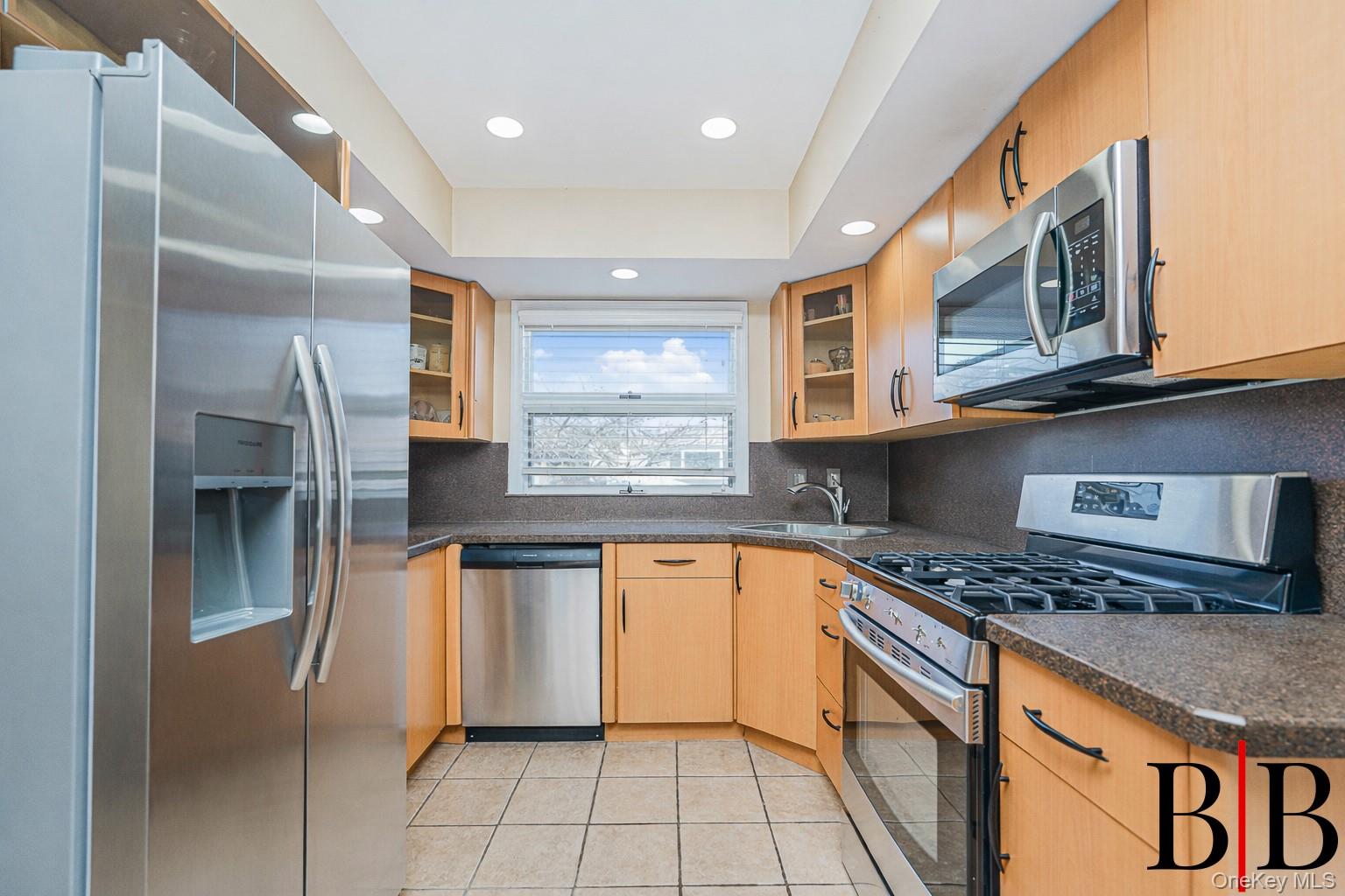 #10 photo, 69 Crystal Avenue, Staten Island , NY 10302