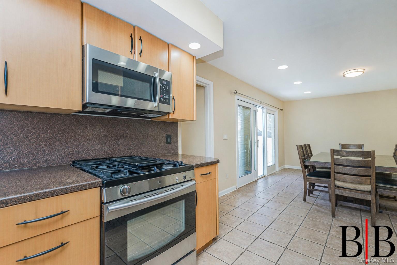 #12 photo, 69 Crystal Avenue, Staten Island , NY 10302