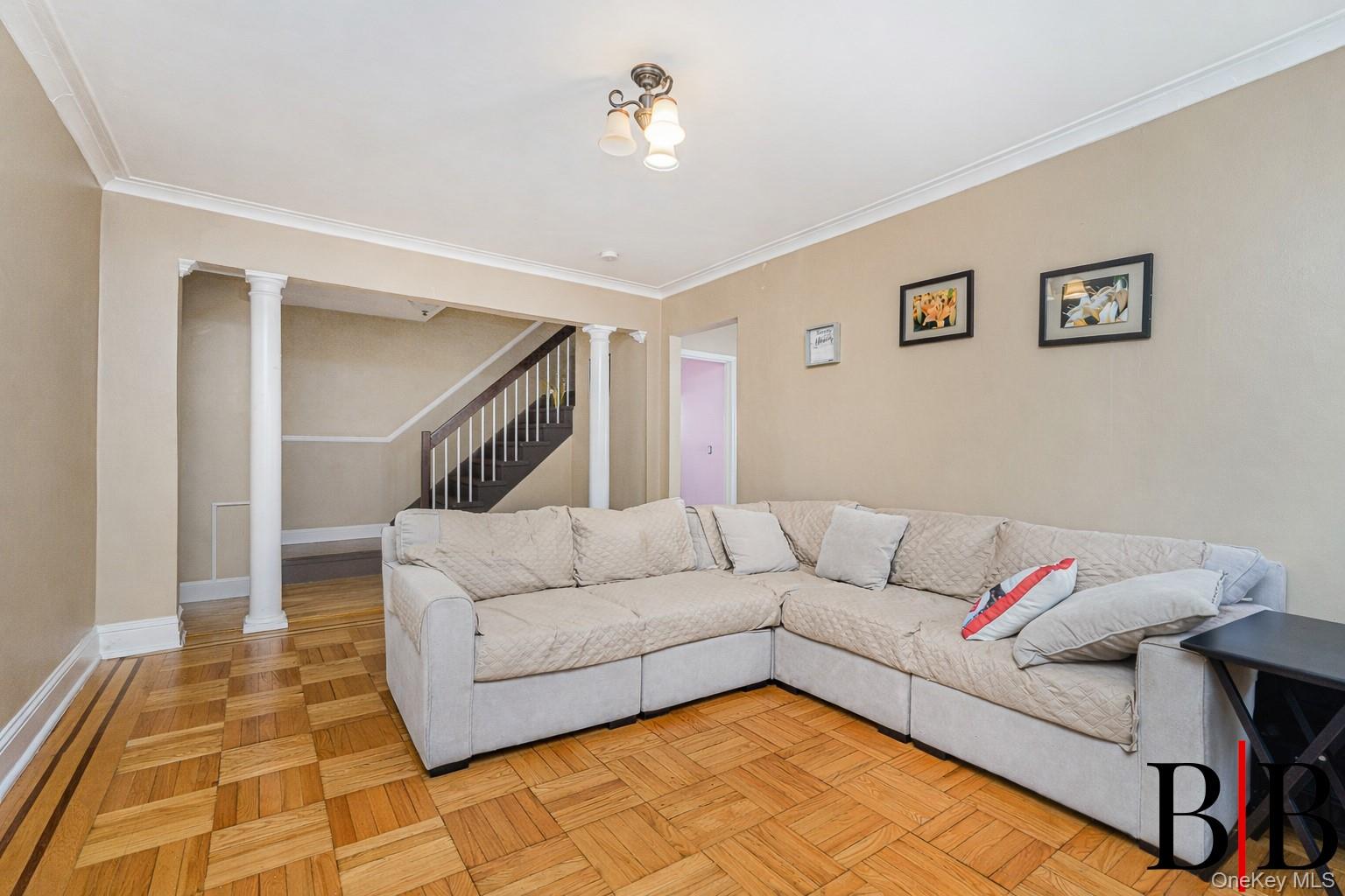 #4 photo, 69 Crystal Avenue, Staten Island , NY 10302