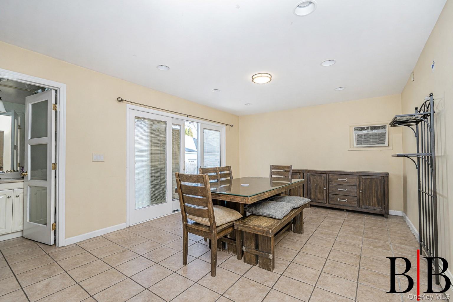 #7 photo, 69 Crystal Avenue, Staten Island , NY 10302