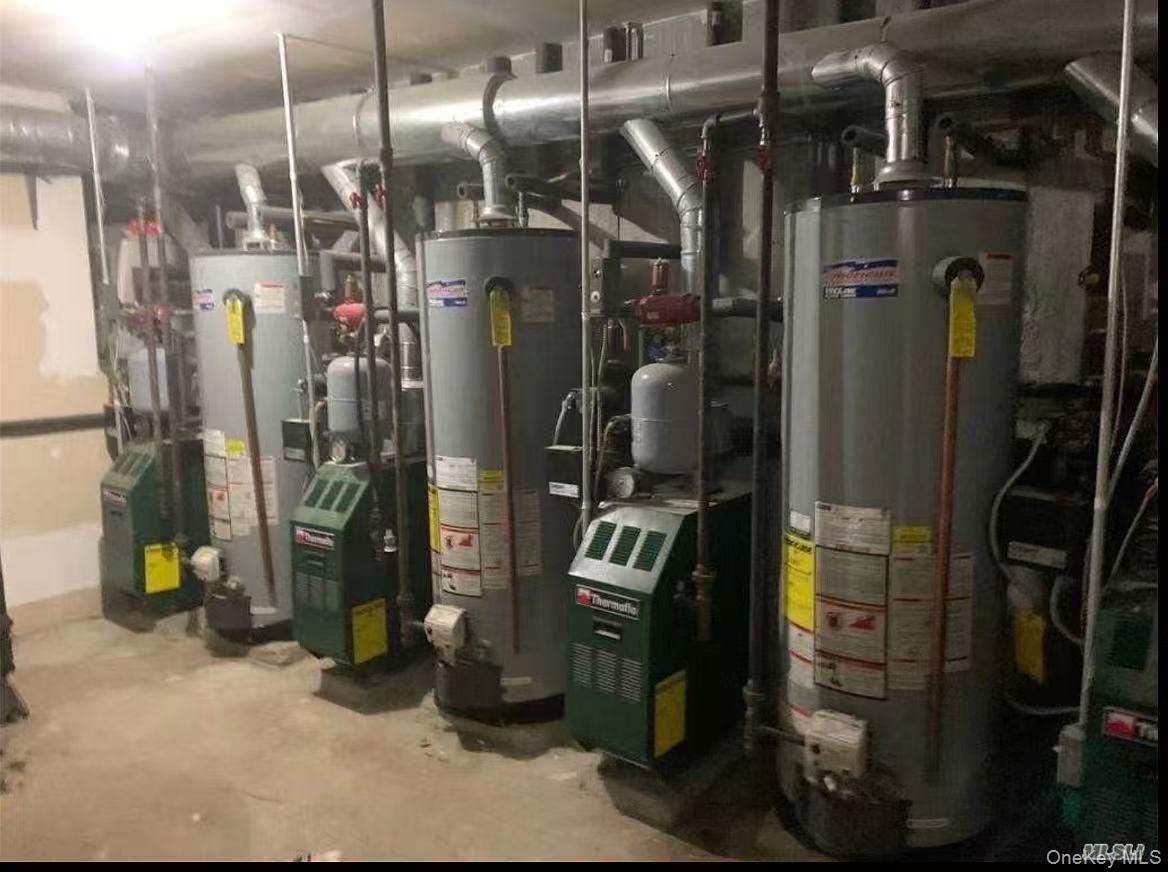 #15 photo, 32-24 137TH Street, Flushing , NY 11354