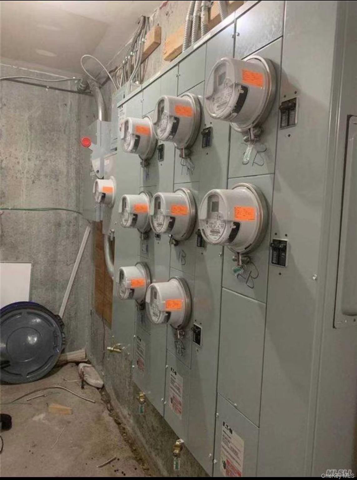 #4 photo, 32-24 137TH Street, Flushing , NY 11354