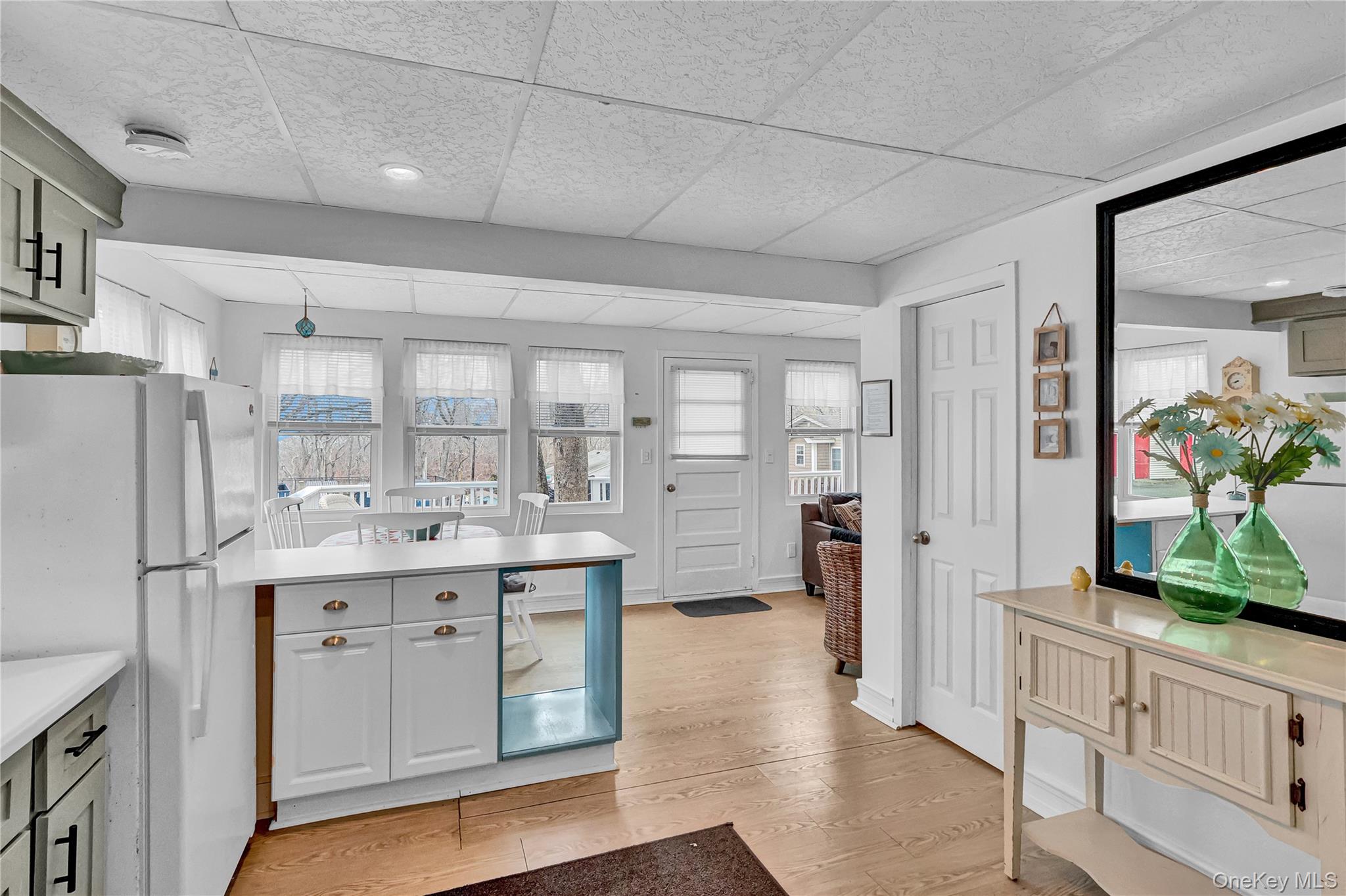 #7 photo, 21 Cottage Road, Baiting Hollow , NY 11933