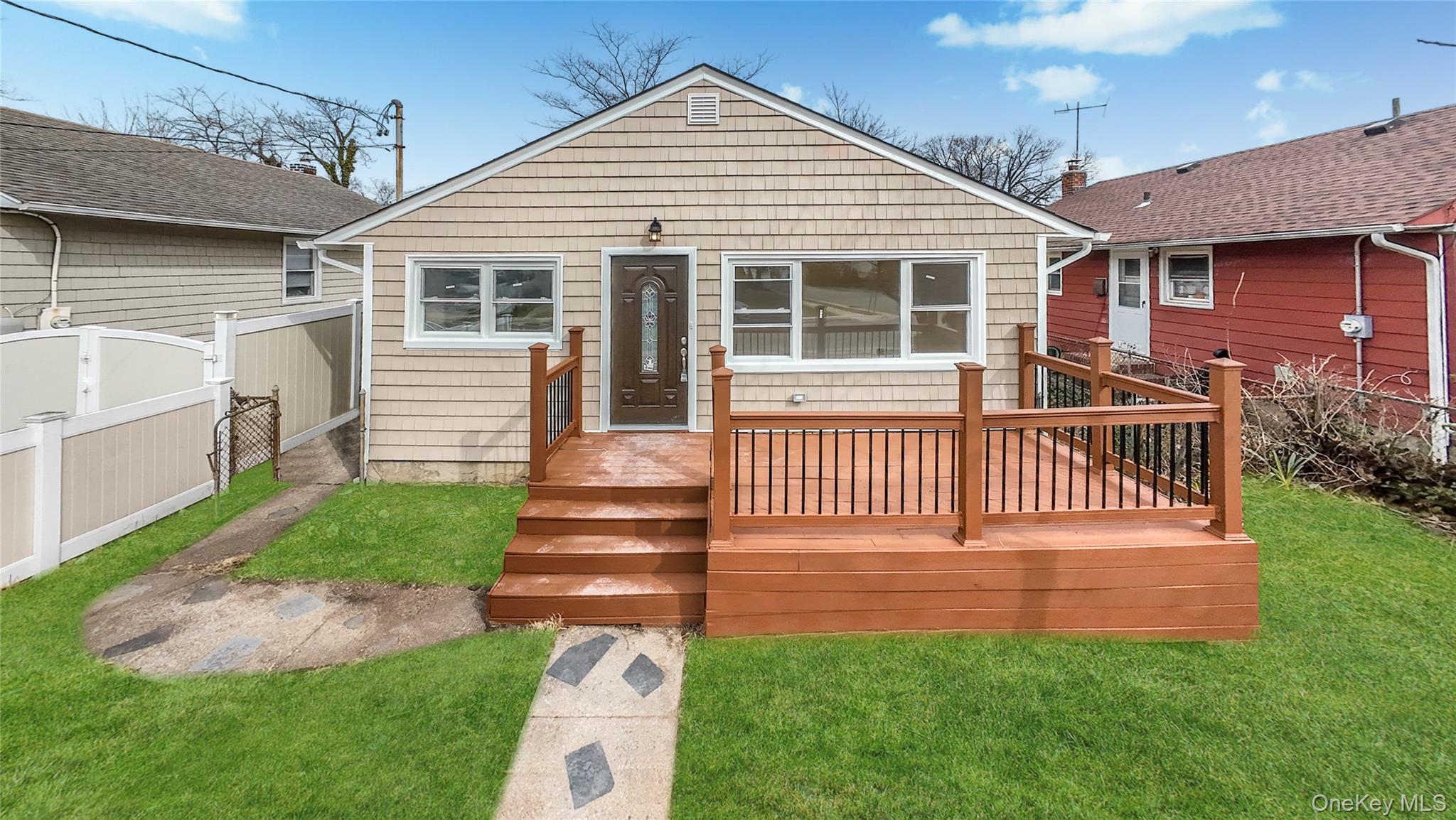 #8 photo, 27 Sewell Street, Hempstead , NY 11550