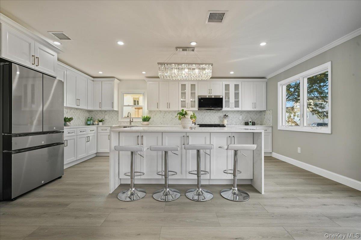 #9 photo, 1050 Hastings Street, Baldwin , NY 11510