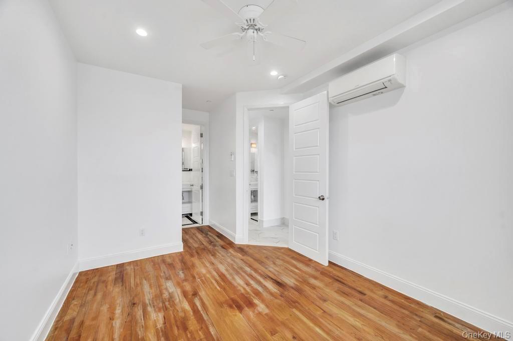 #10 photo, 125-11 101st Avenue, Richmond Hill S. , NY 11419