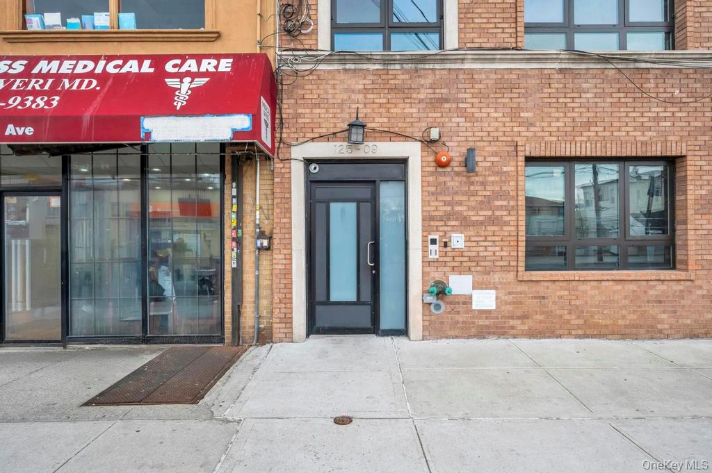 #2 photo, 125-11 101st Avenue, Richmond Hill S. , NY 11419