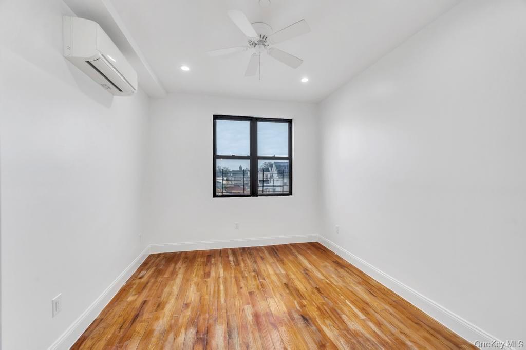 #9 photo, 125-11 101st Avenue, Richmond Hill S. , NY 11419