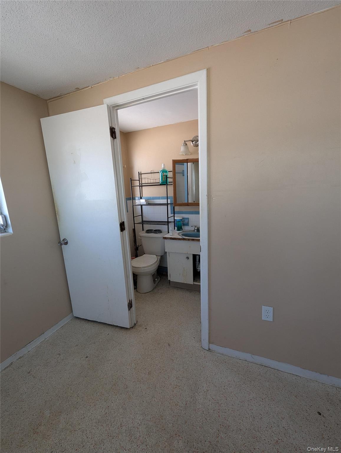 #6 photo, 7416 Star Dust Drive, Glen Cove , NY 34668