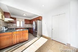 #18 photo, 4231 Colden Street, Flushing , NY 11355