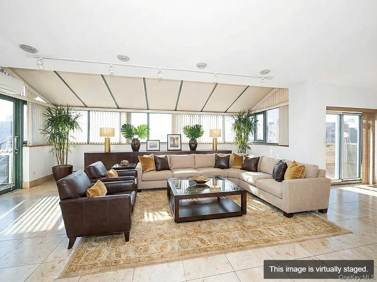 #2 photo, 4231 Colden Street, Flushing , NY 11355