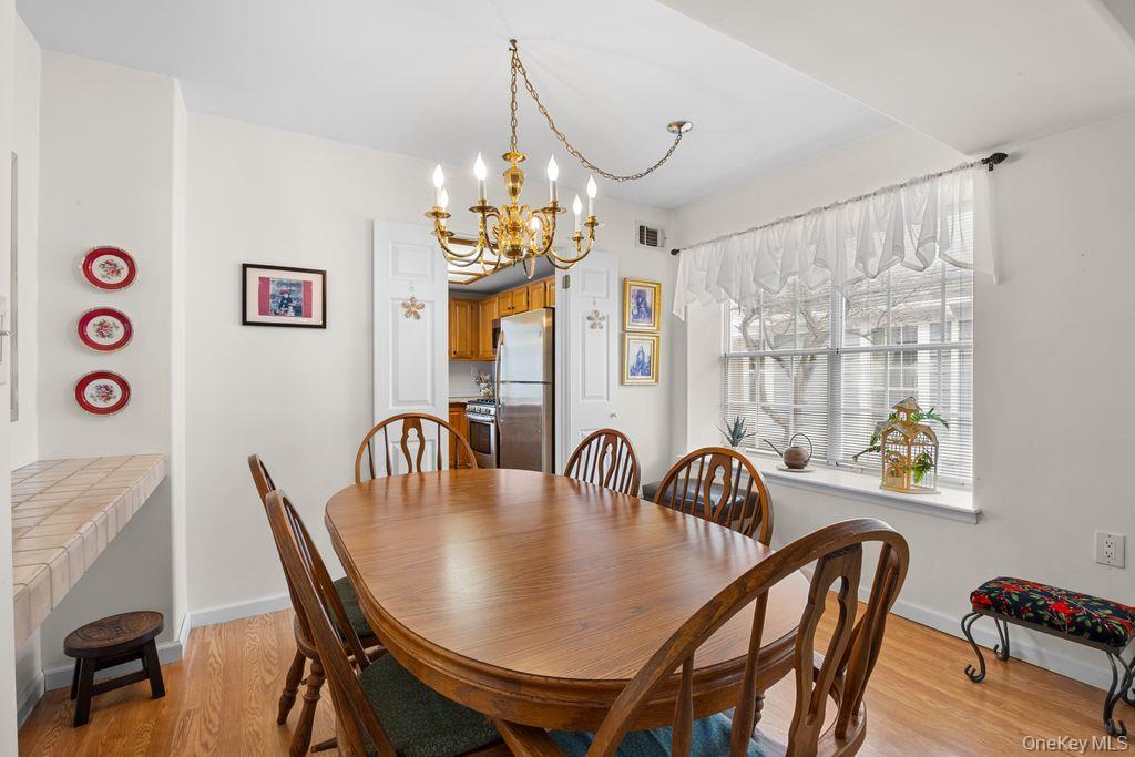 #10 photo, 16 Huntington Court, Ridge , NY 11961