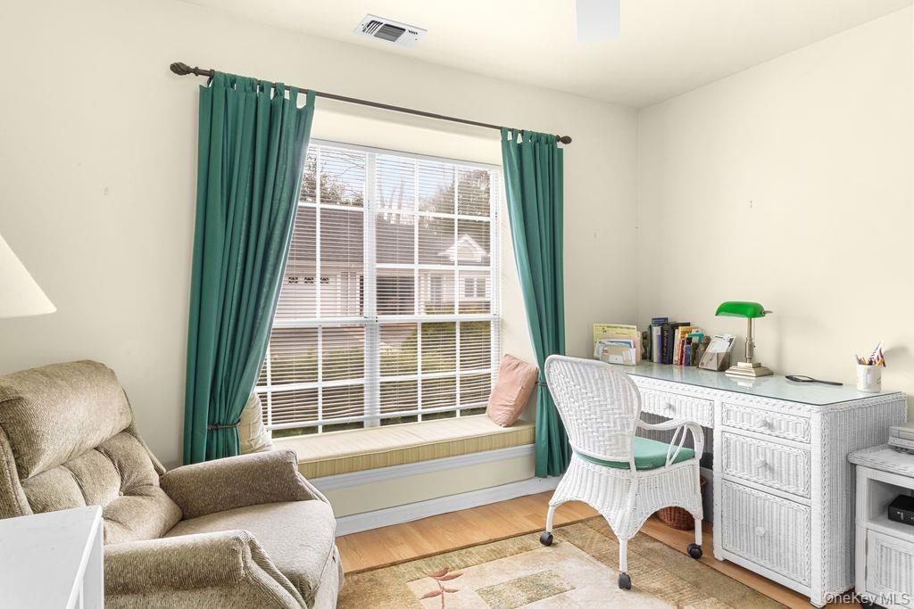 #14 photo, 16 Huntington Court, Ridge , NY 11961