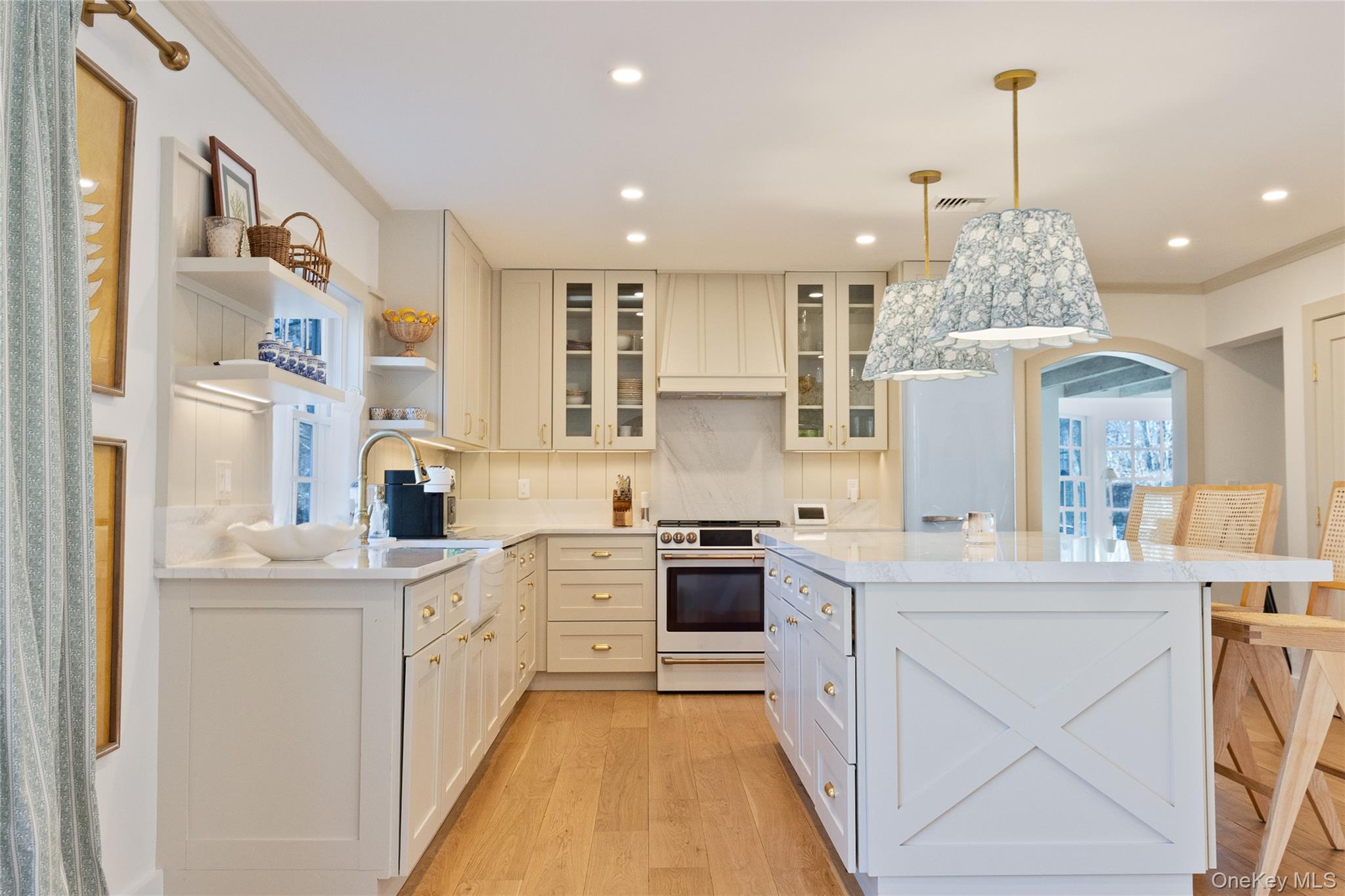 #13 photo, 98 South Road, Westhampton , NY 11977