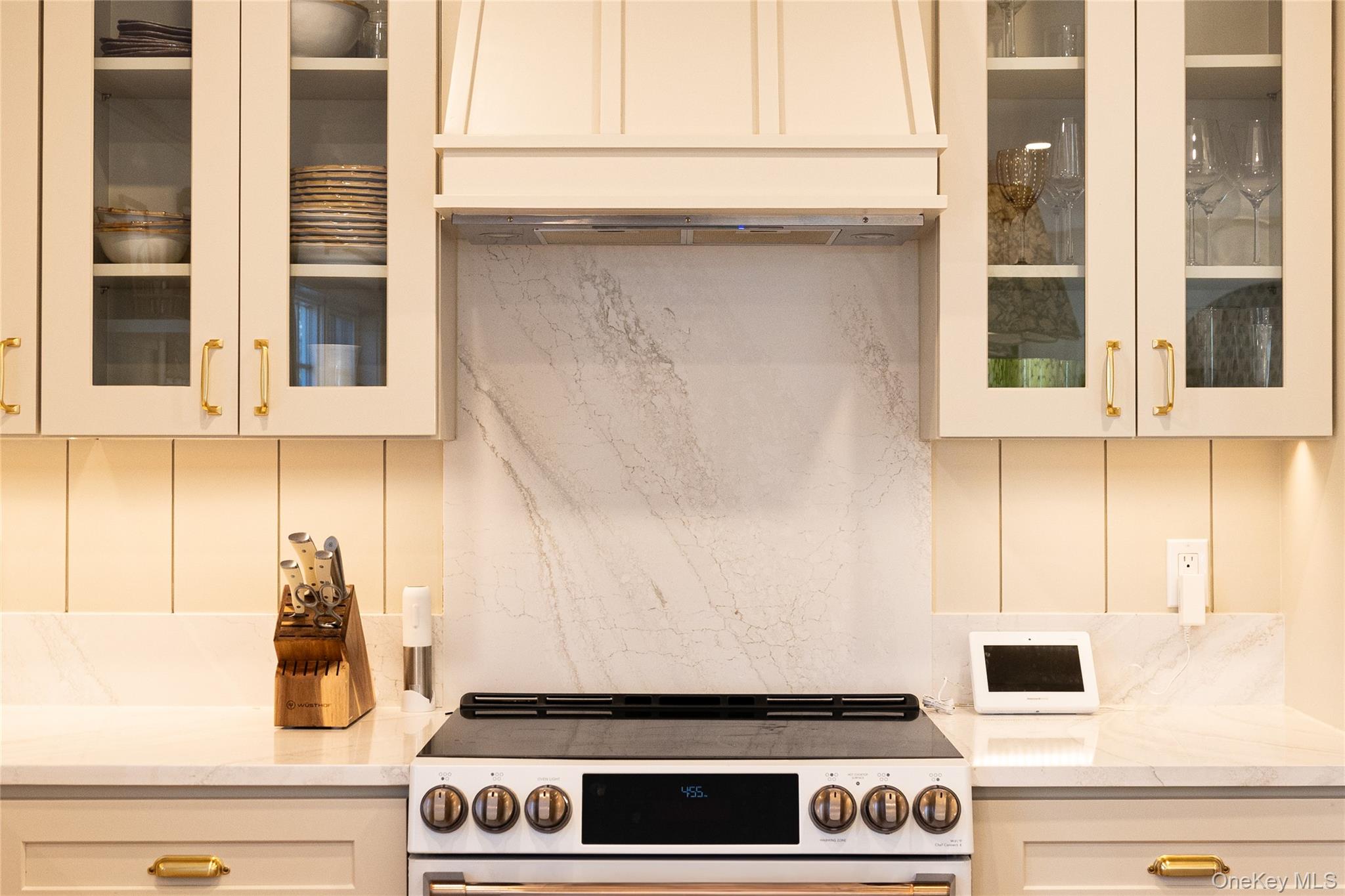 #15 photo, 98 South Road, Westhampton , NY 11977