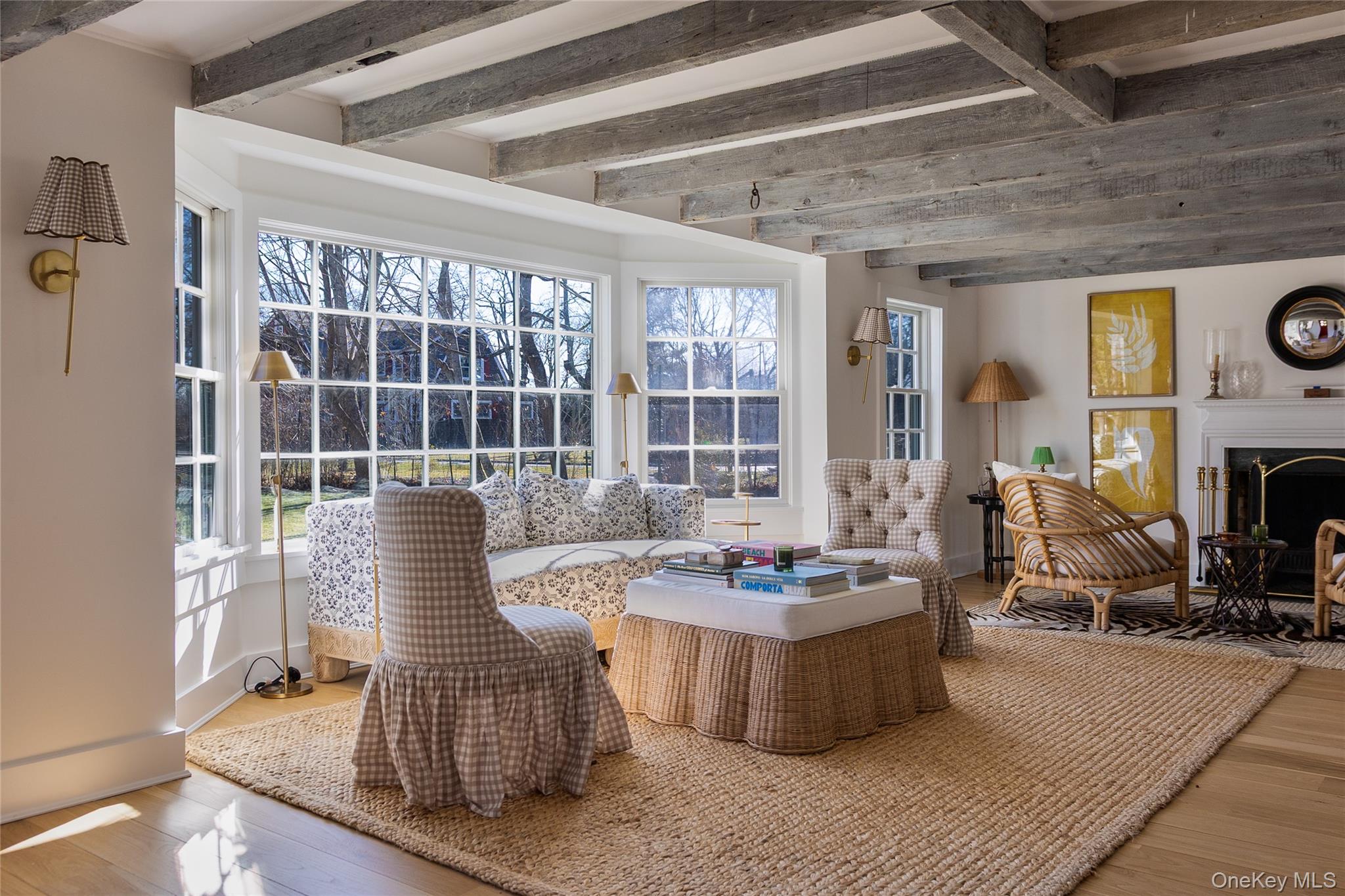 #8 photo, 98 South Road, Westhampton , NY 11977