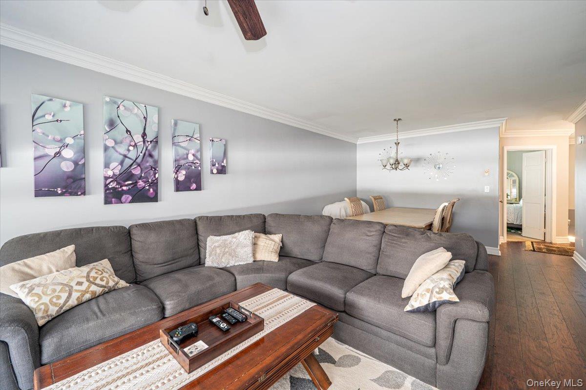 #18 photo, 40 W 4th Street, מחוז סאפוק Patchogue , NY 11772