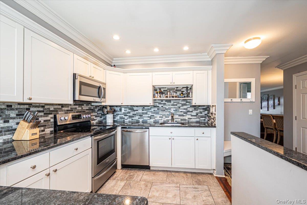 #5 photo, 40 W 4th Street, מחוז סאפוק Patchogue , NY 11772