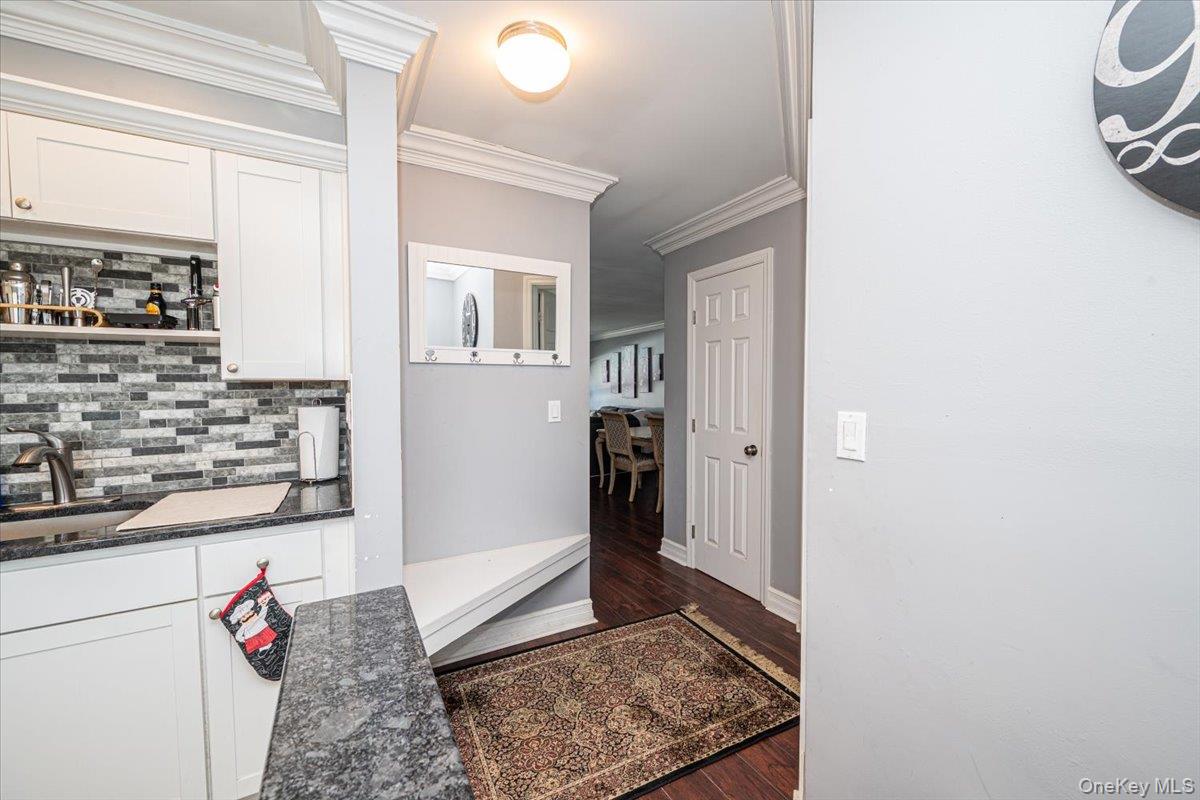 #9 photo, 40 W 4th Street, מחוז סאפוק Patchogue , NY 11772