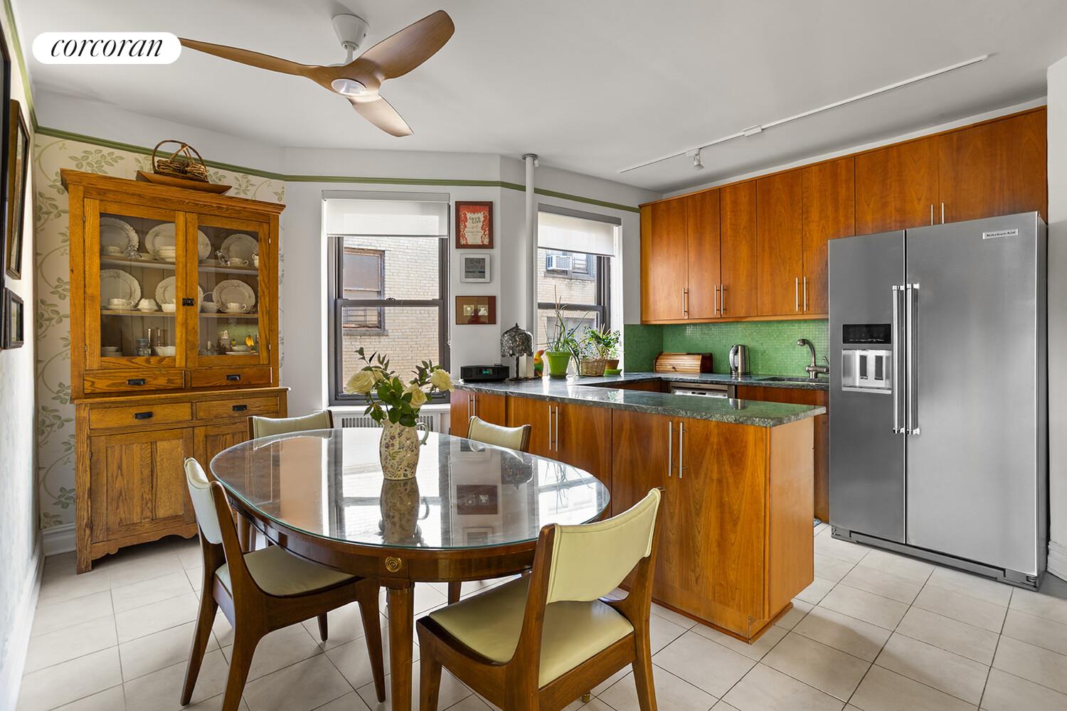 #4 photo, 200 PINEHURST Avenue, ম্যানহাটন Hudson Heights , NY 10033