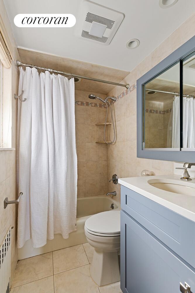 #12 photo, 210 1/2 ROXBURY Avenue, কুইন্‌স Breezy Point , NY 11697