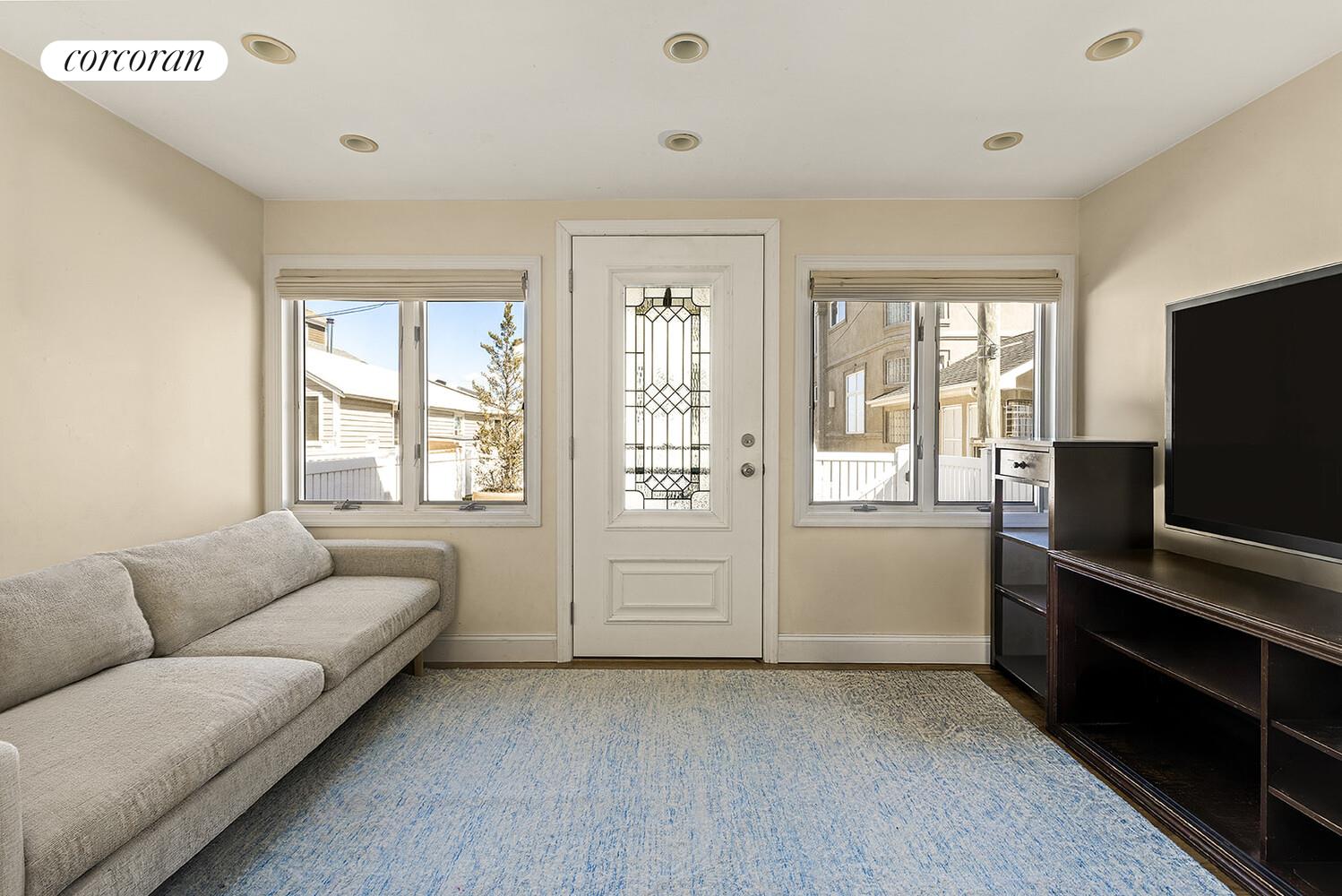 #6 photo, 210 1/2 ROXBURY Avenue, কুইন্‌স Breezy Point , NY 11697