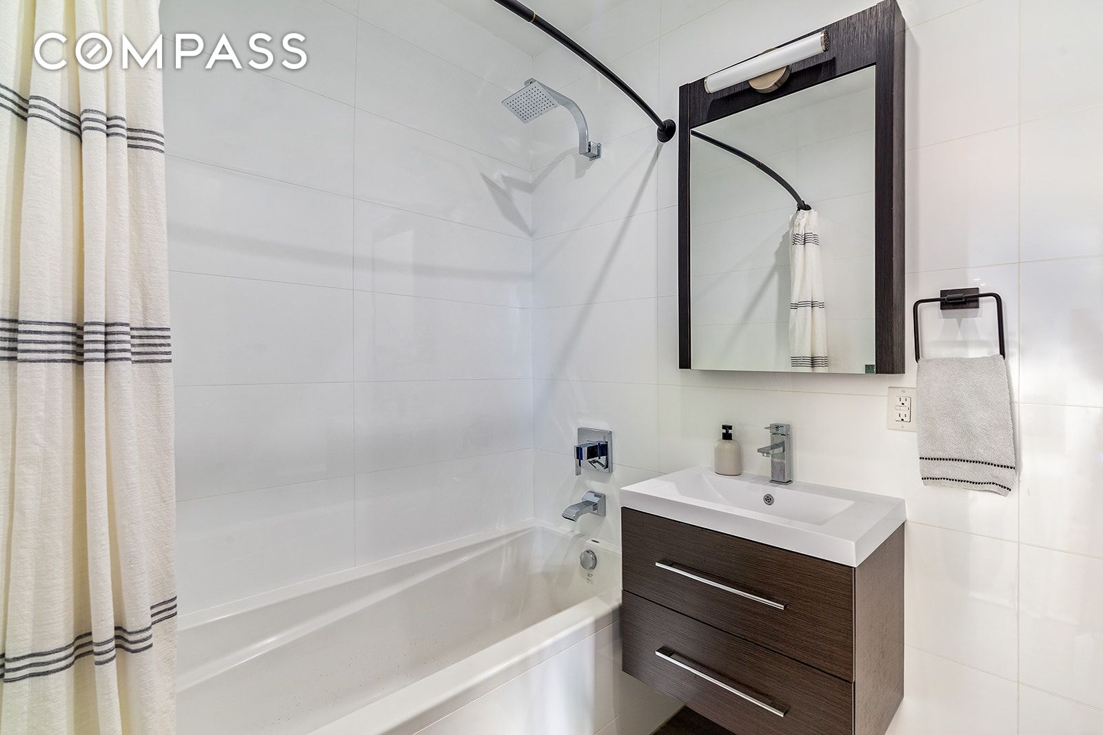 #9 photo, 695 6th Avenue, ব্রুকলিন Greenwood Heights , NY 11215