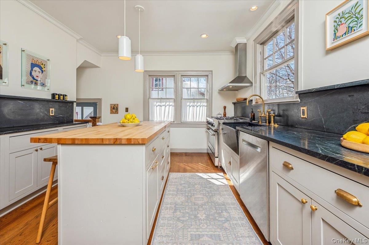 #17 photo, 21 Kent Avenue, Hastings-on-Hudson , NY 10706