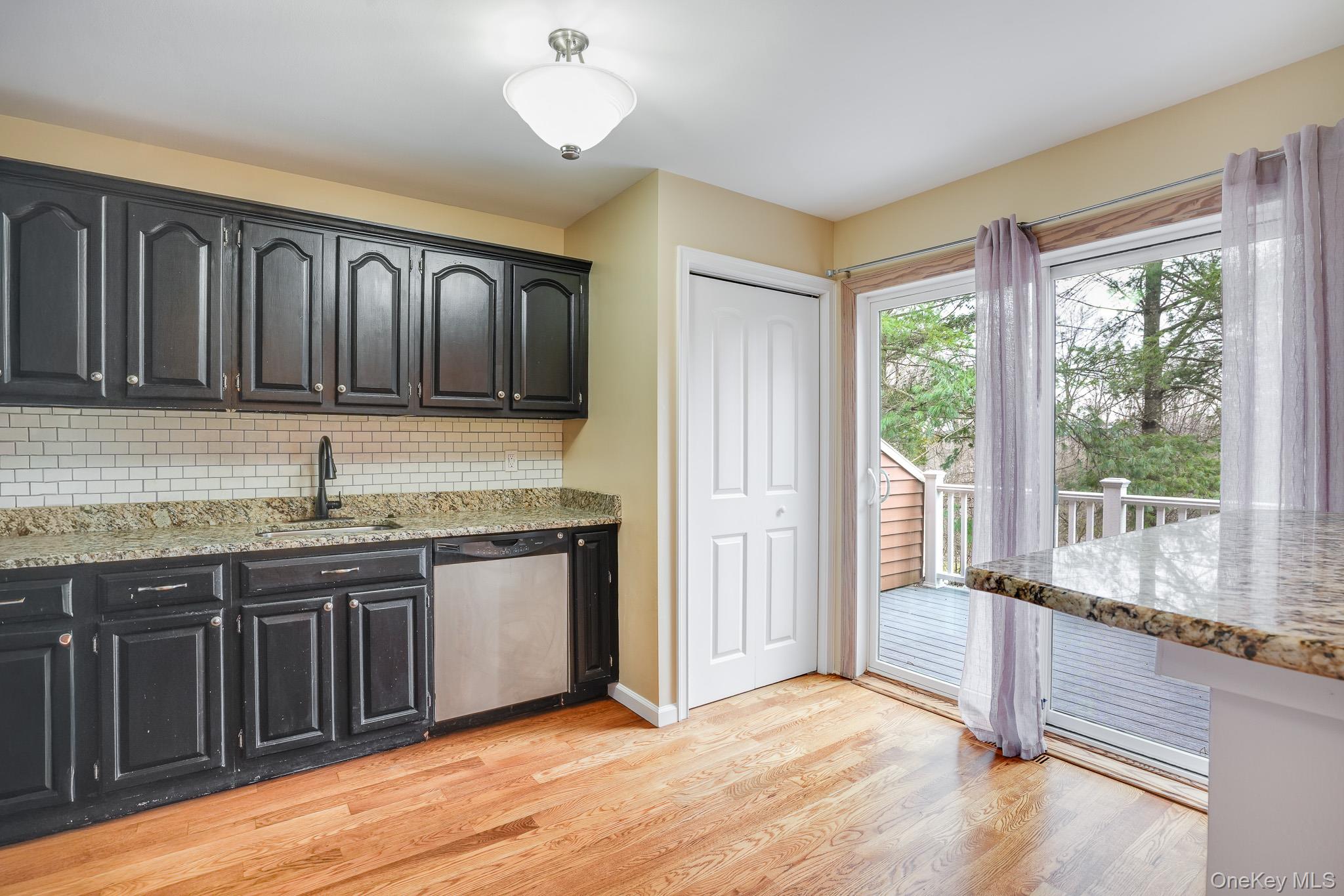 #10 photo, 4 Meadow Way, Hopewell Junction , NY 12533