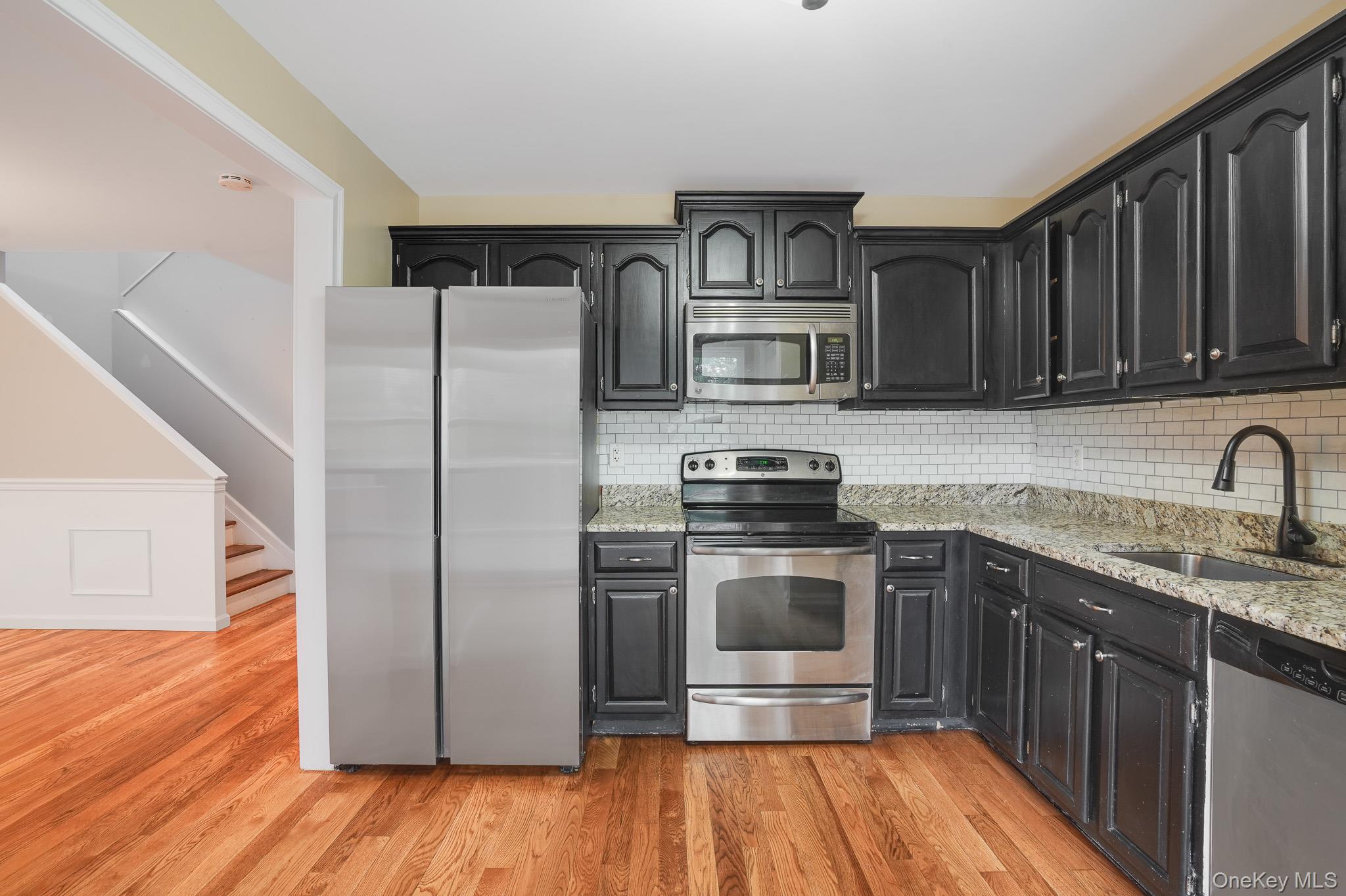 #12 photo, 4 Meadow Way, Hopewell Junction , NY 12533