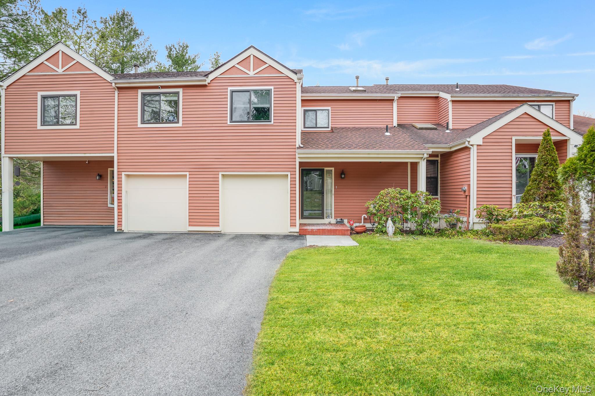 #2 photo, 4 Meadow Way, Hopewell Junction , NY 12533