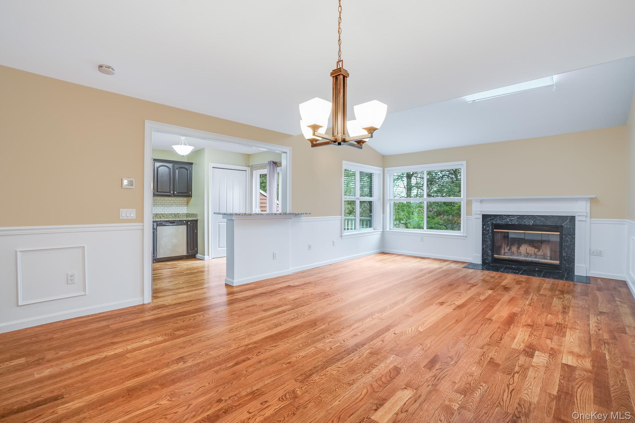 #6 photo, 4 Meadow Way, Hopewell Junction , NY 12533