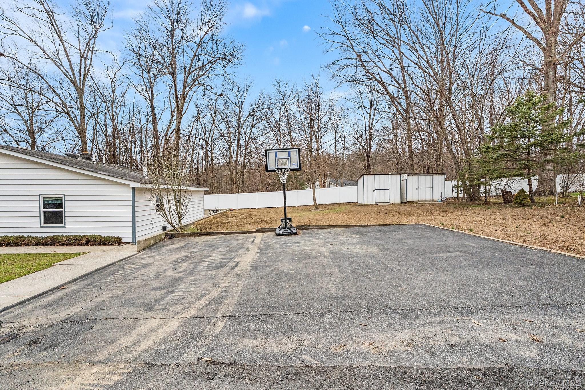 #18 photo, 9 Hill View Road, New Windsor , NY 12553