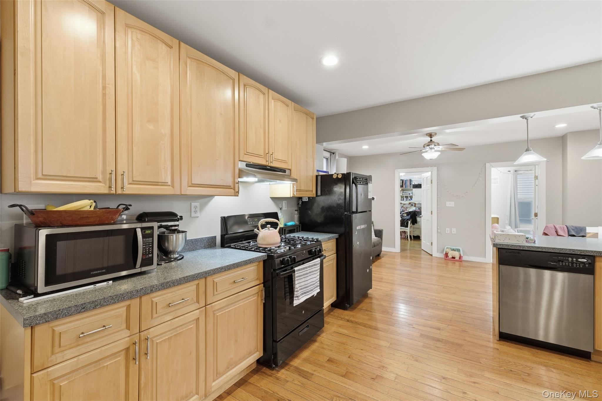 #15 photo, 127 E Chester Street, Kingston , NY 12401