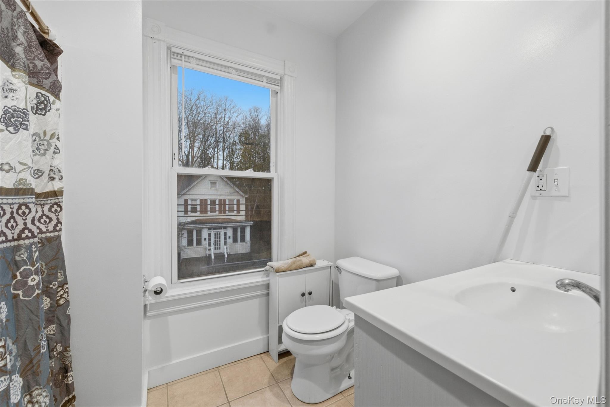 #18 photo, 127 E Chester Street, Kingston , NY 12401