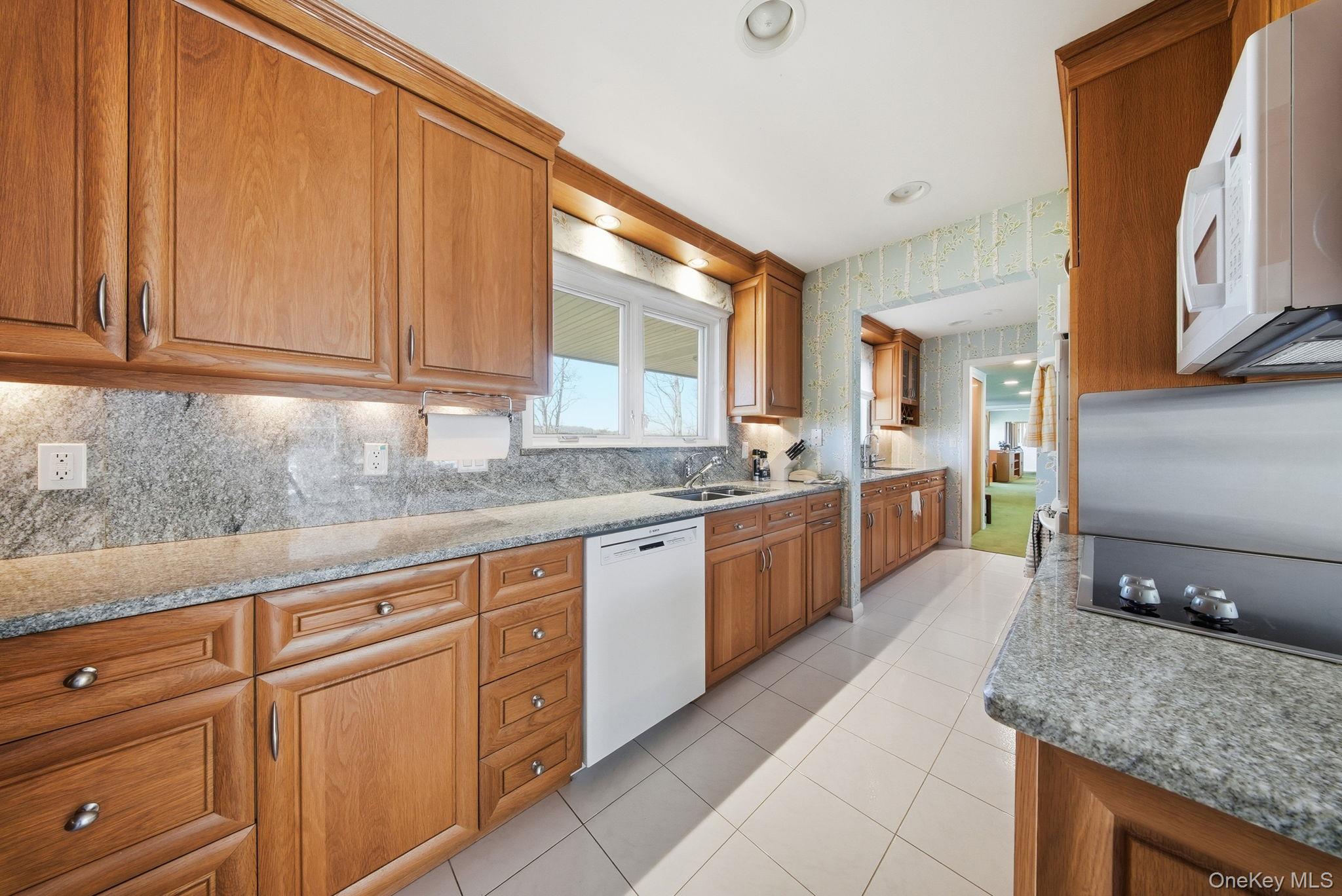 #12 photo, 736 State Route 94 N, Warwick , NY 10990