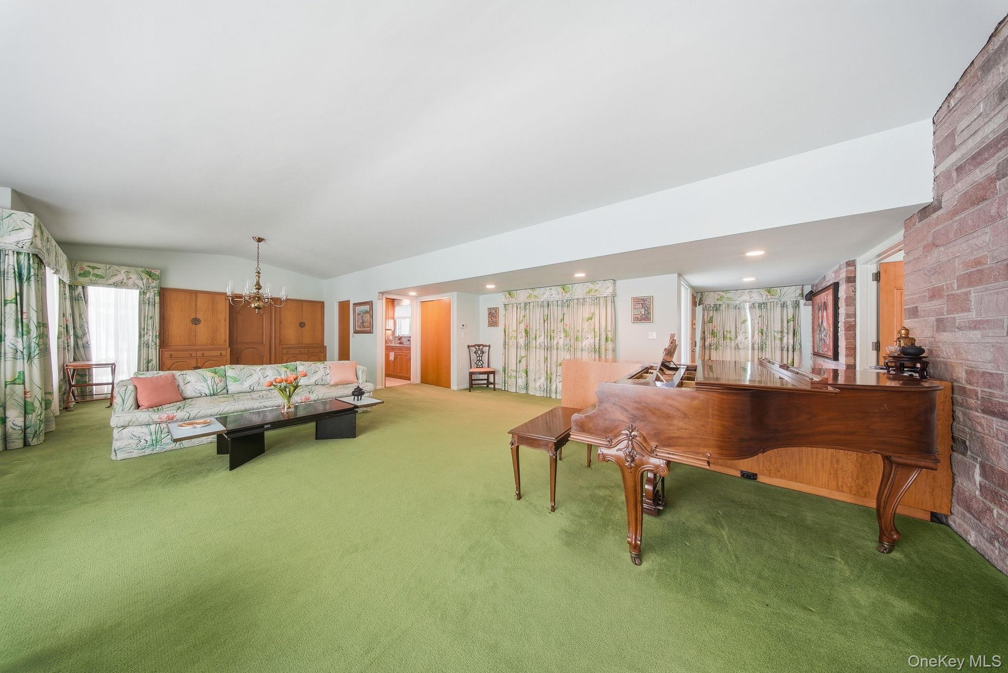 #17 photo, 736 State Route 94 N, Warwick , NY 10990