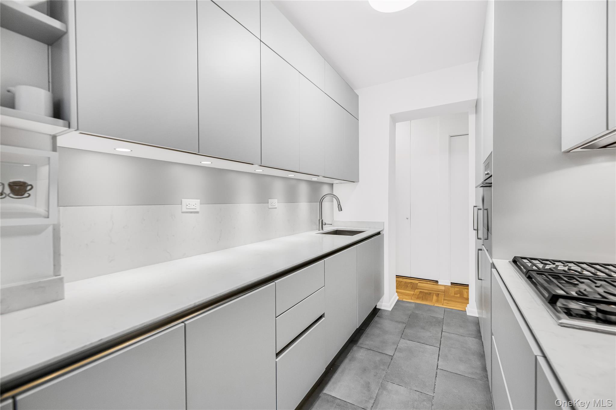 #5 photo, 3901 Independence Avenue, Bronx , NY 10463