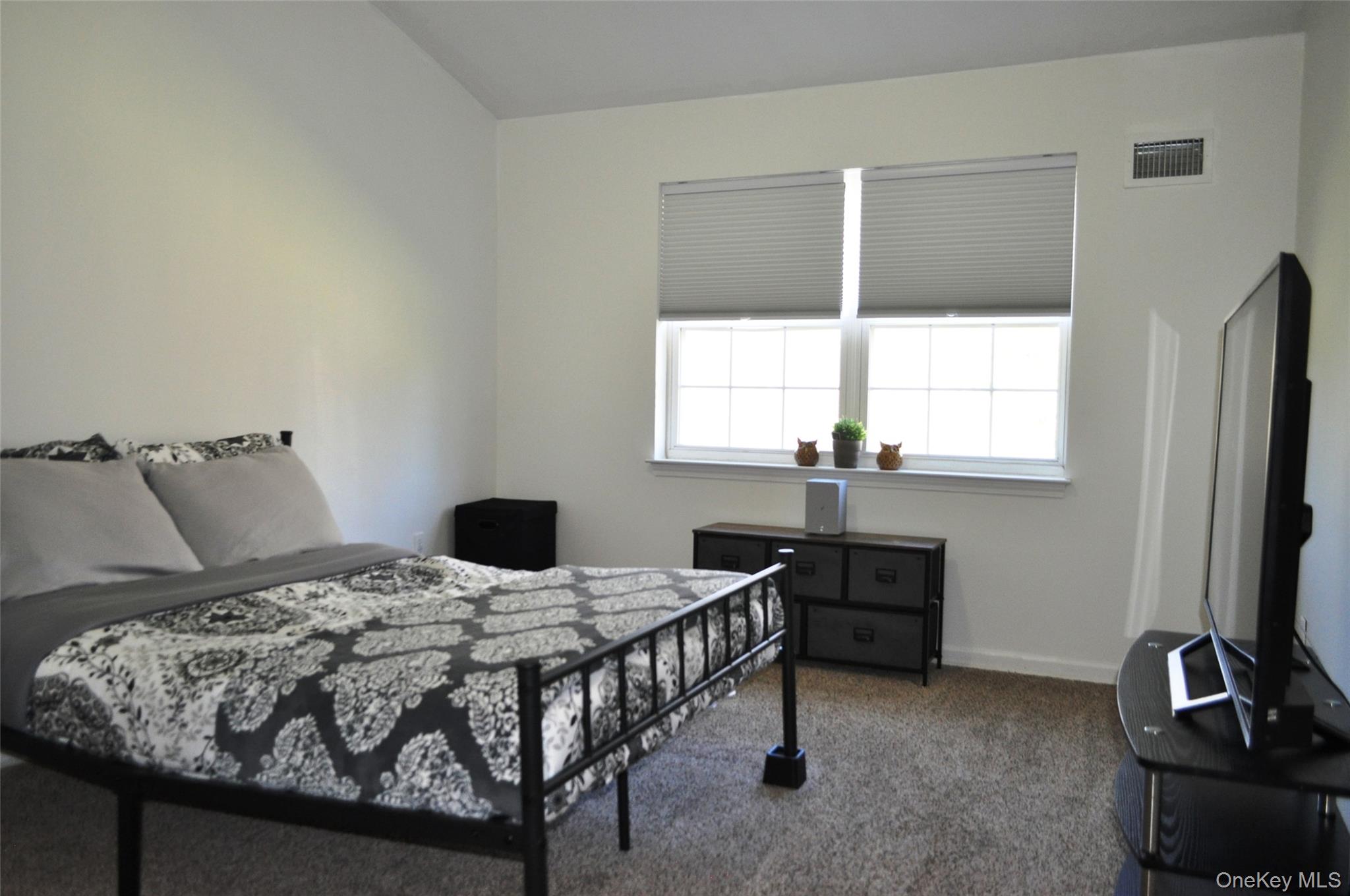 #18 photo, 162 Pinebrook Drive, Hyde Park , NY 12538