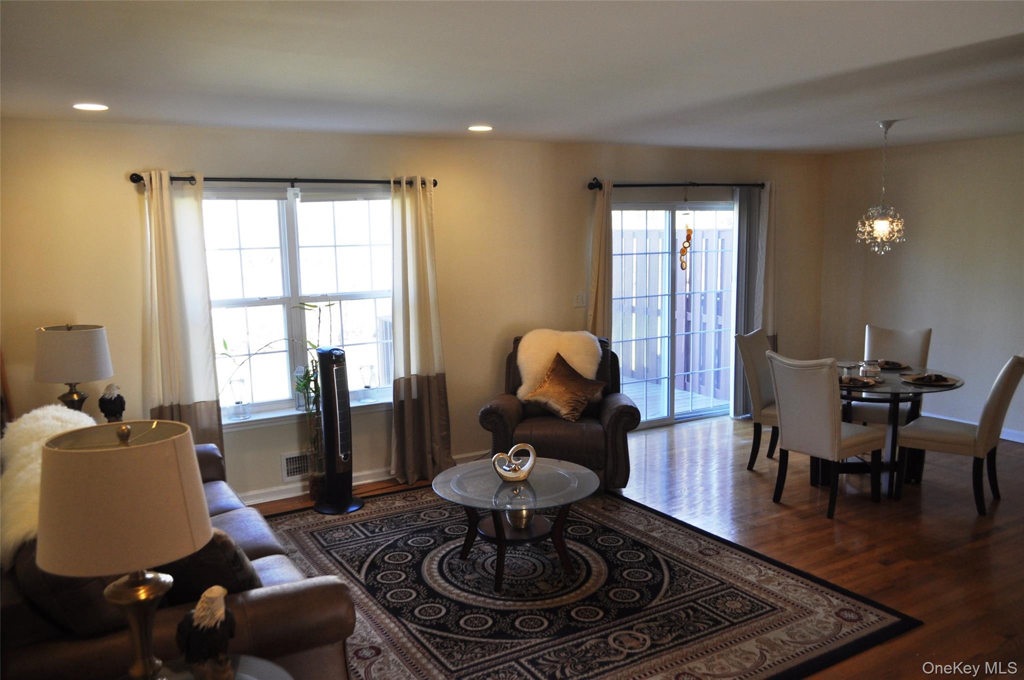 #4 photo, 162 Pinebrook Drive, Hyde Park , NY 12538