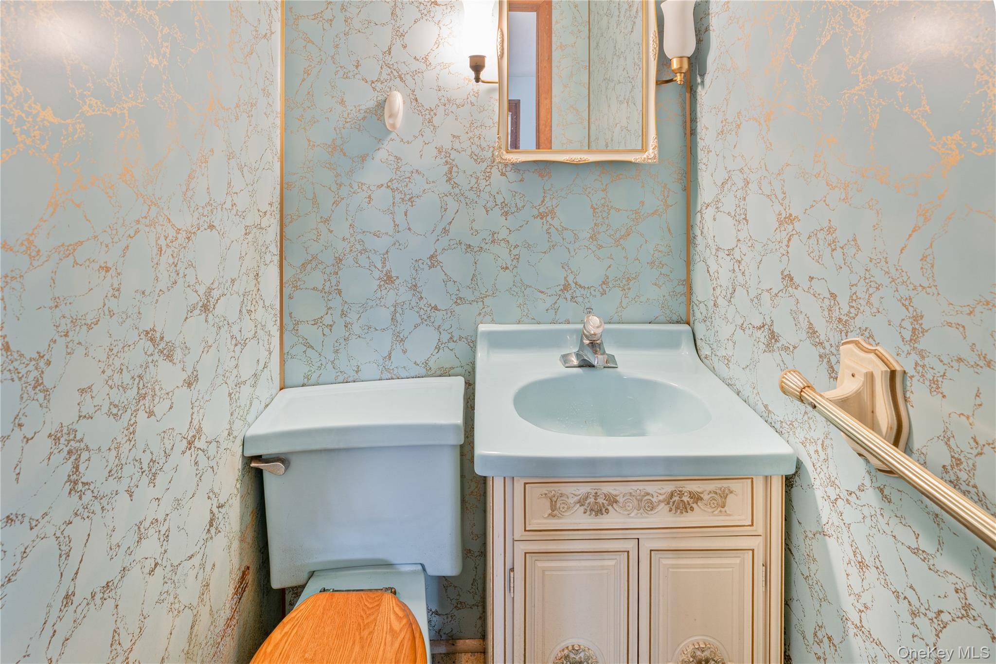 #15 photo, 247 W Chestnut Street, Kingston , NY 12401